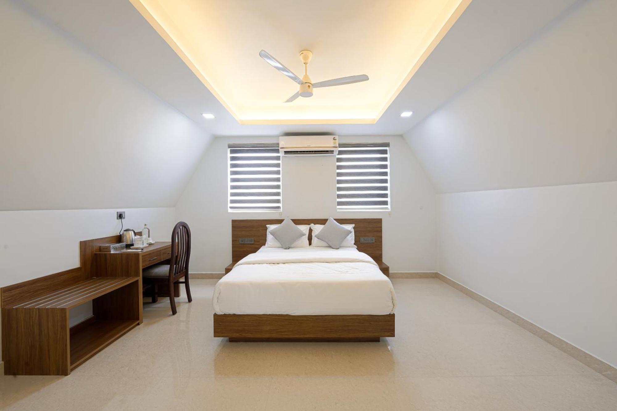 Eve Nest Hotel Kochi Buitenkant foto